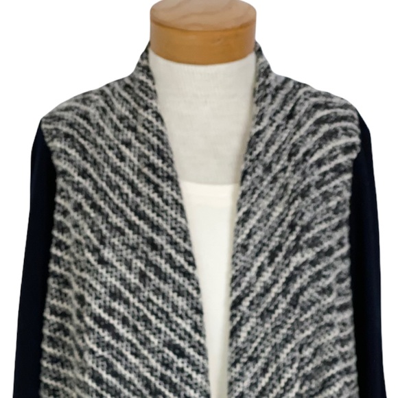 LOGO By Lori Goldstein Boucle Flyaway Cardigan Small - Picture 5 of 7